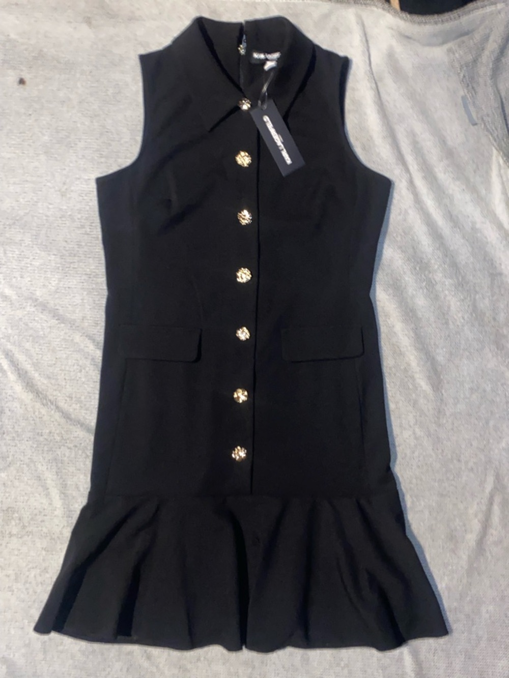 (NWT) KARL LAGERFELD- Black Sleeveless Button-Front Ruffle Hem Mini Dress 🖤 ✨ - Picture 3 of 16